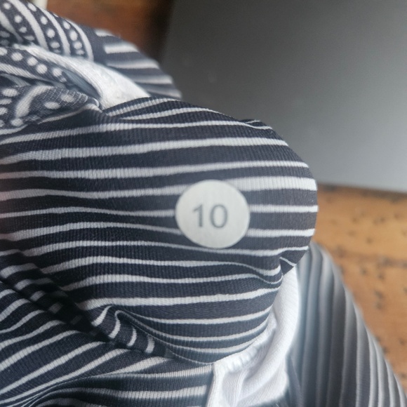 Lululemon Wunder Under Pant (Hi-Rise) Dottie Tribe White Black SZ 10 - Picture 8 of 9